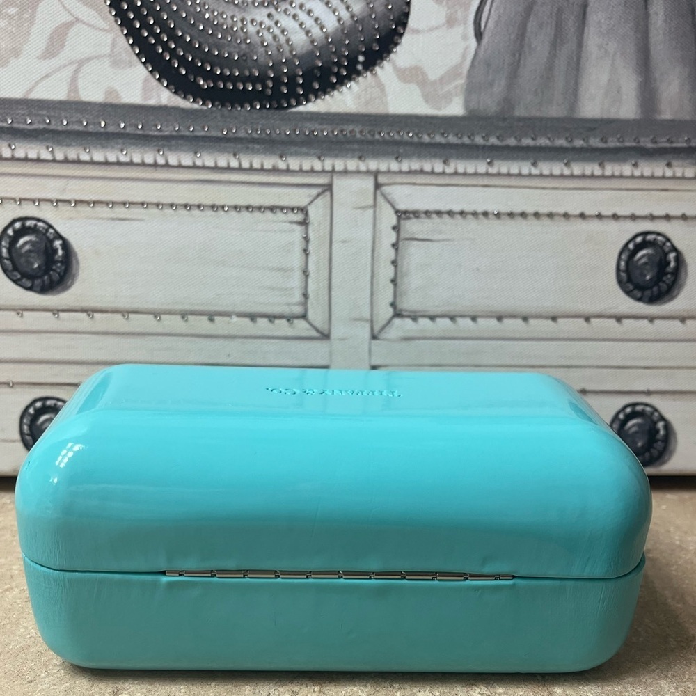 Tiffany & Co. Large Hardshell Sunglasses Case - Picture 6 of 10